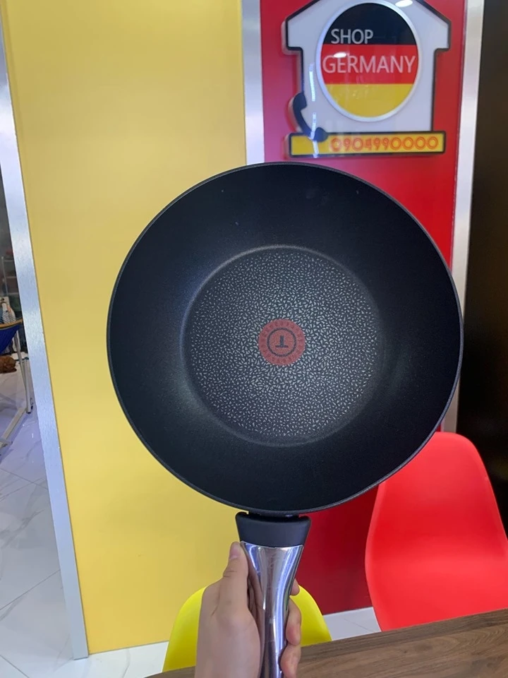 CHẢO CHỐNG DÍNH SÂU LÒNG TEFAL TALENT PRO SIZE 28 CM