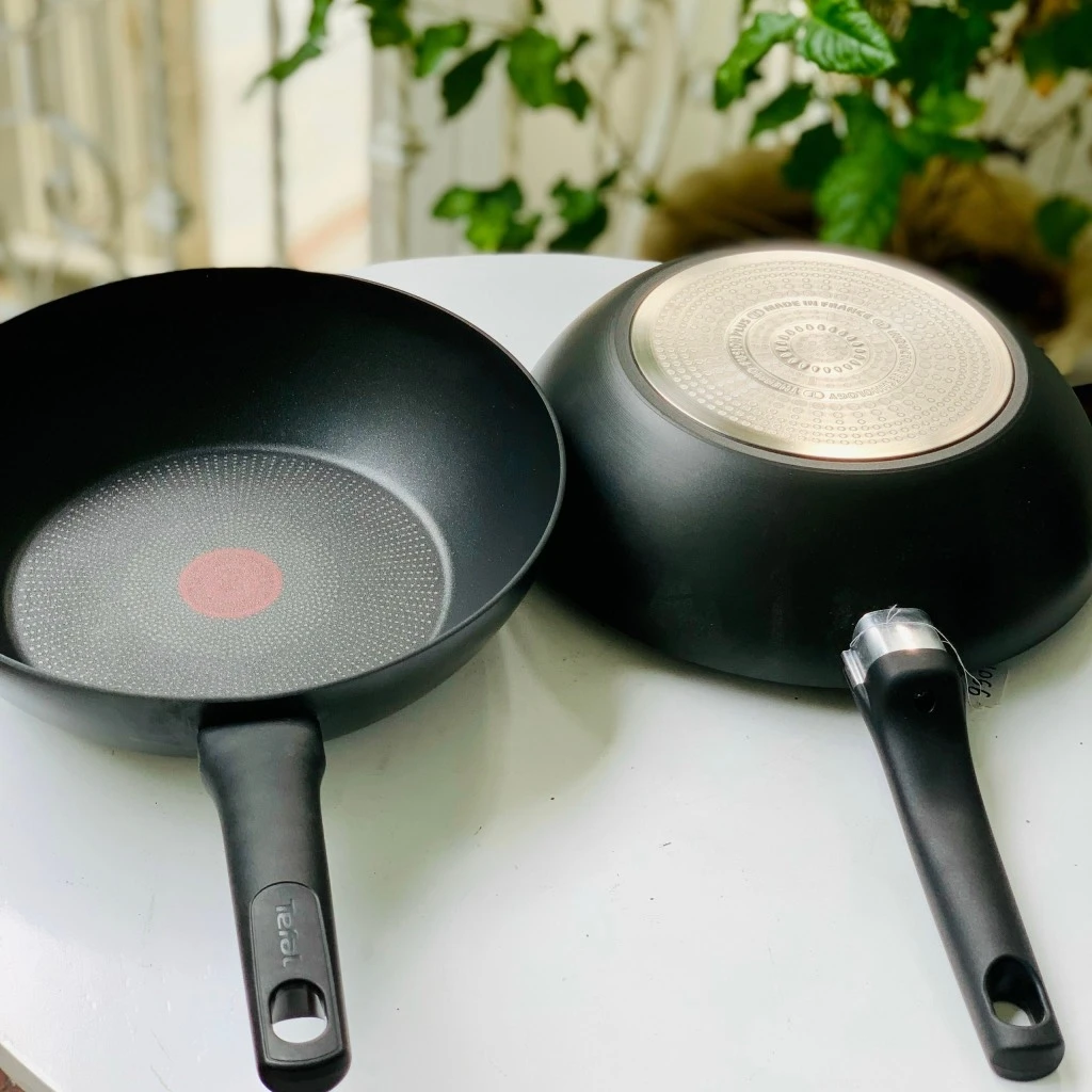 Chảo chiên sâu lòng Tefal Ultimate 28cm - Made in France