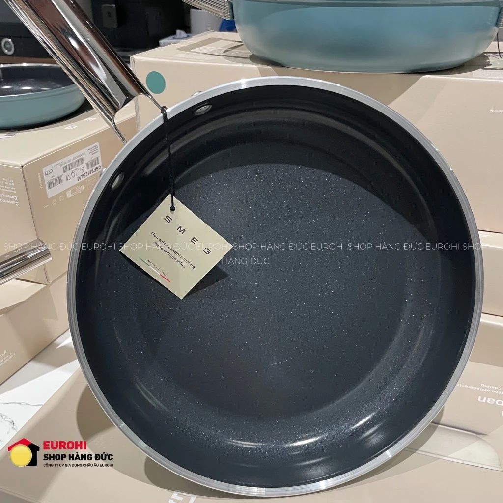 Chảo rán SMEG FPF2802EGM 28cm màu xanh ngọc