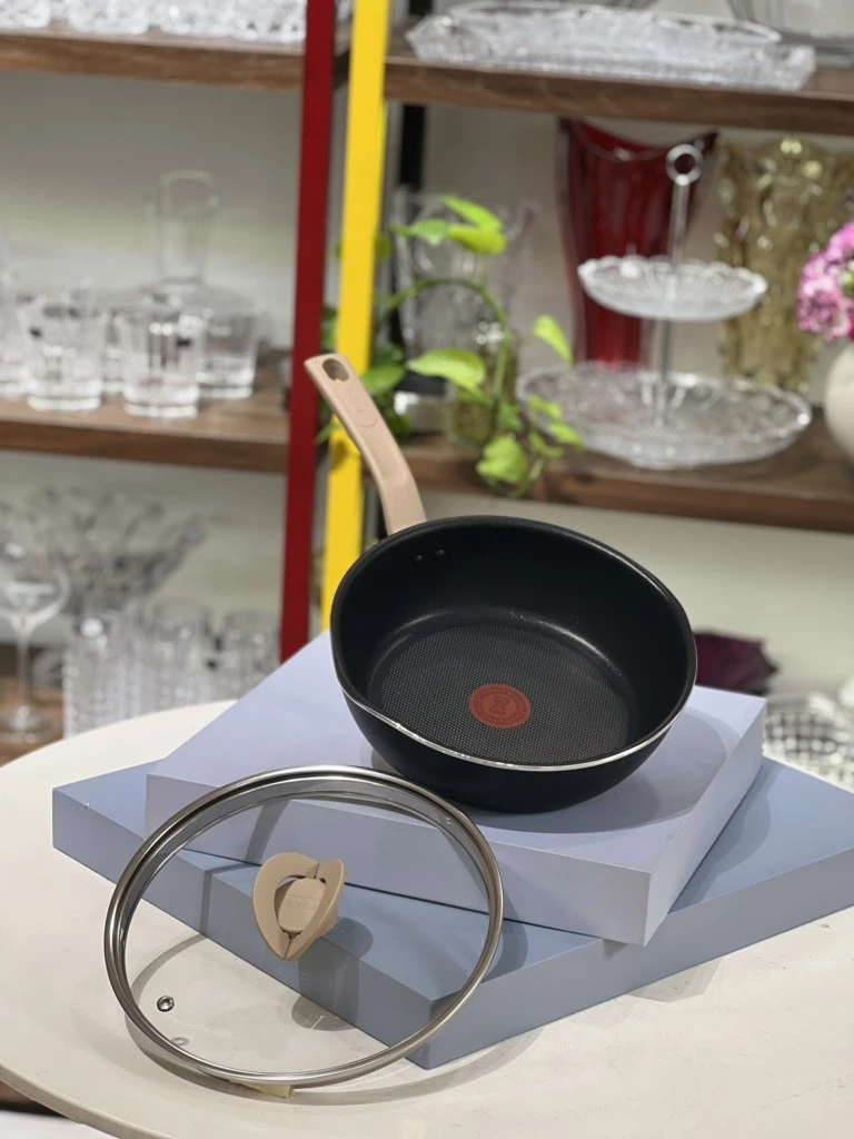 Chảo sâu lòng Tefal One Pick Pot Pan 24cm có nắp màu đen