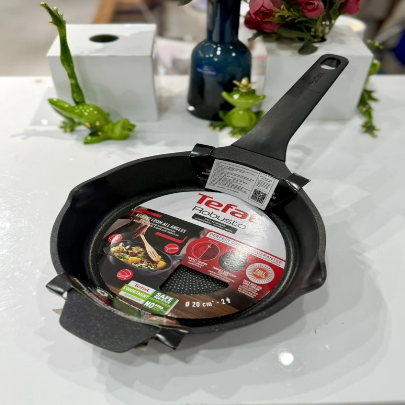Chảo Tefal Robusto 20 cm (có miệng rót)