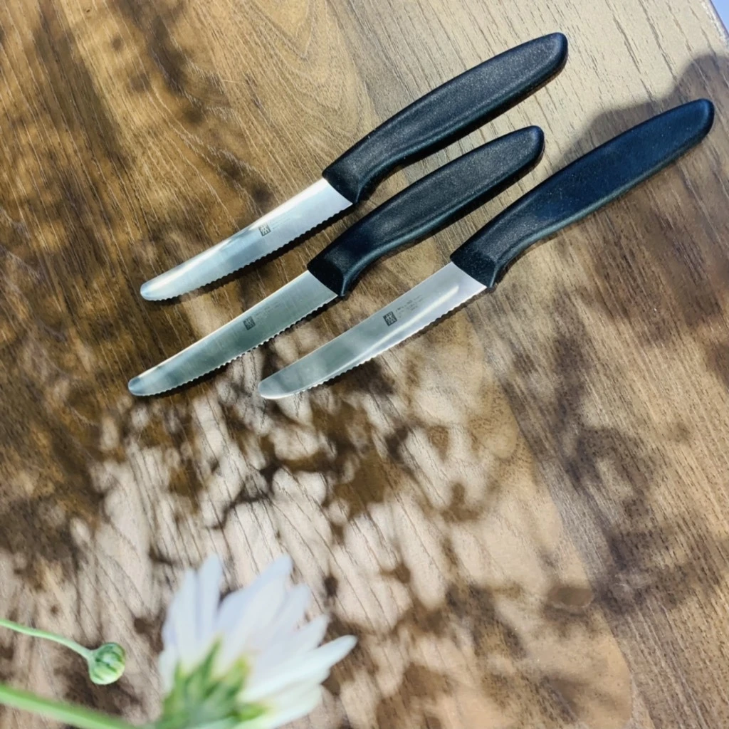 Dao gọt hoa quả răng cưa Zwilling