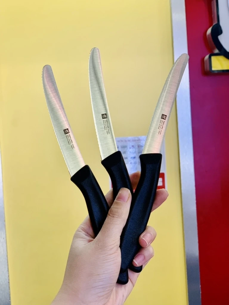 Dao gọt hoa quả răng cưa Zwilling
