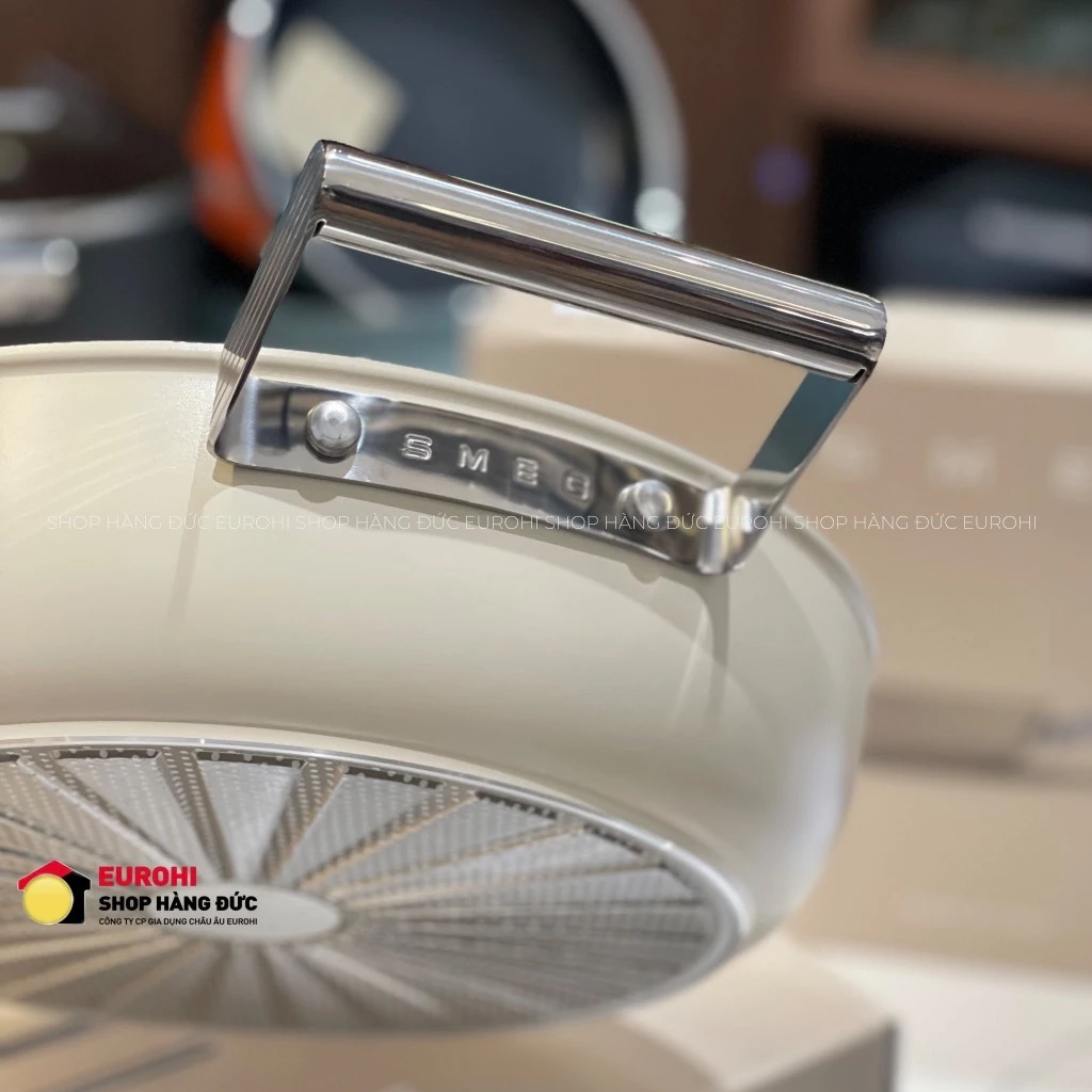 Nồi chảo SMEG DPF2812CRM 28cm màu kem (vung kính)
