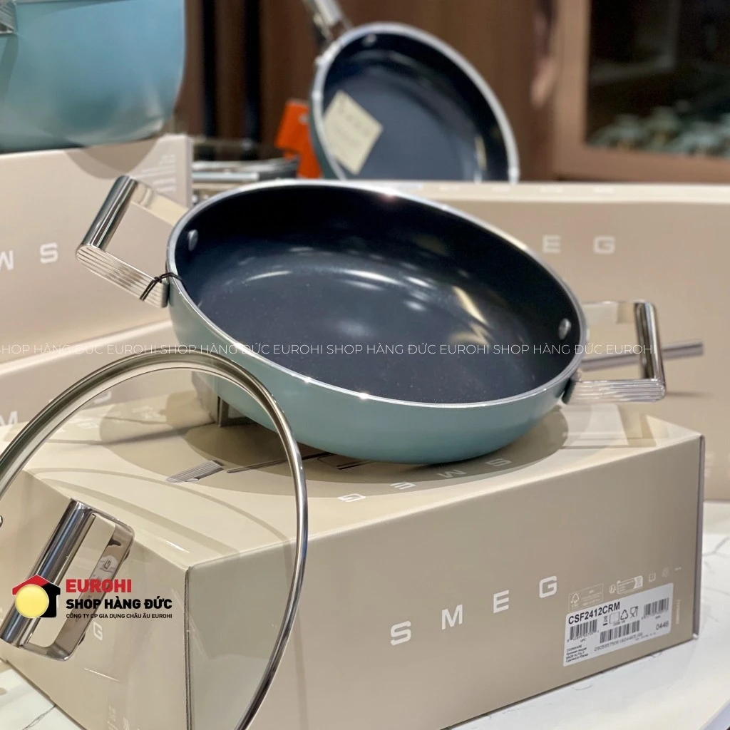 Nồi chảo SMEG DPF2812EGM 28cm màu xanh ngọc (vung kính)