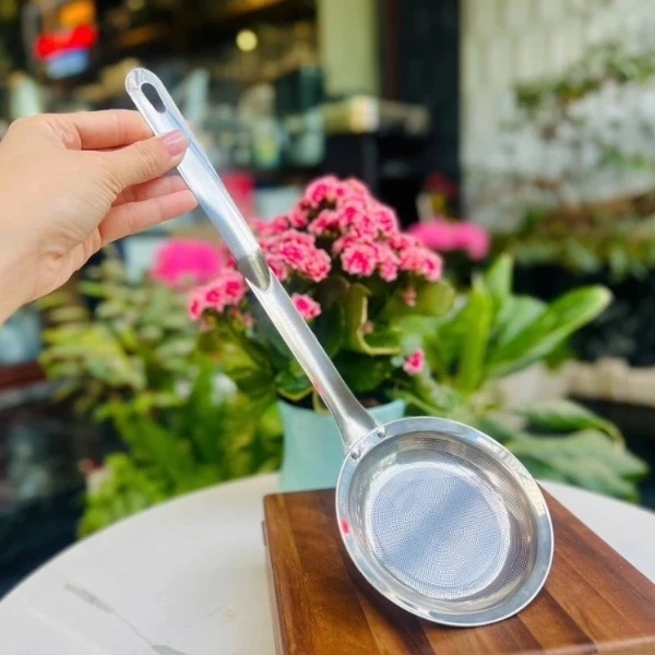 Rây lọc vớt bọt to (11x33cm)