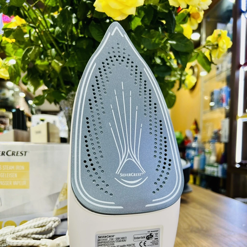Bàn là không dây Silvercrest SDBK 2400 E1 2400W