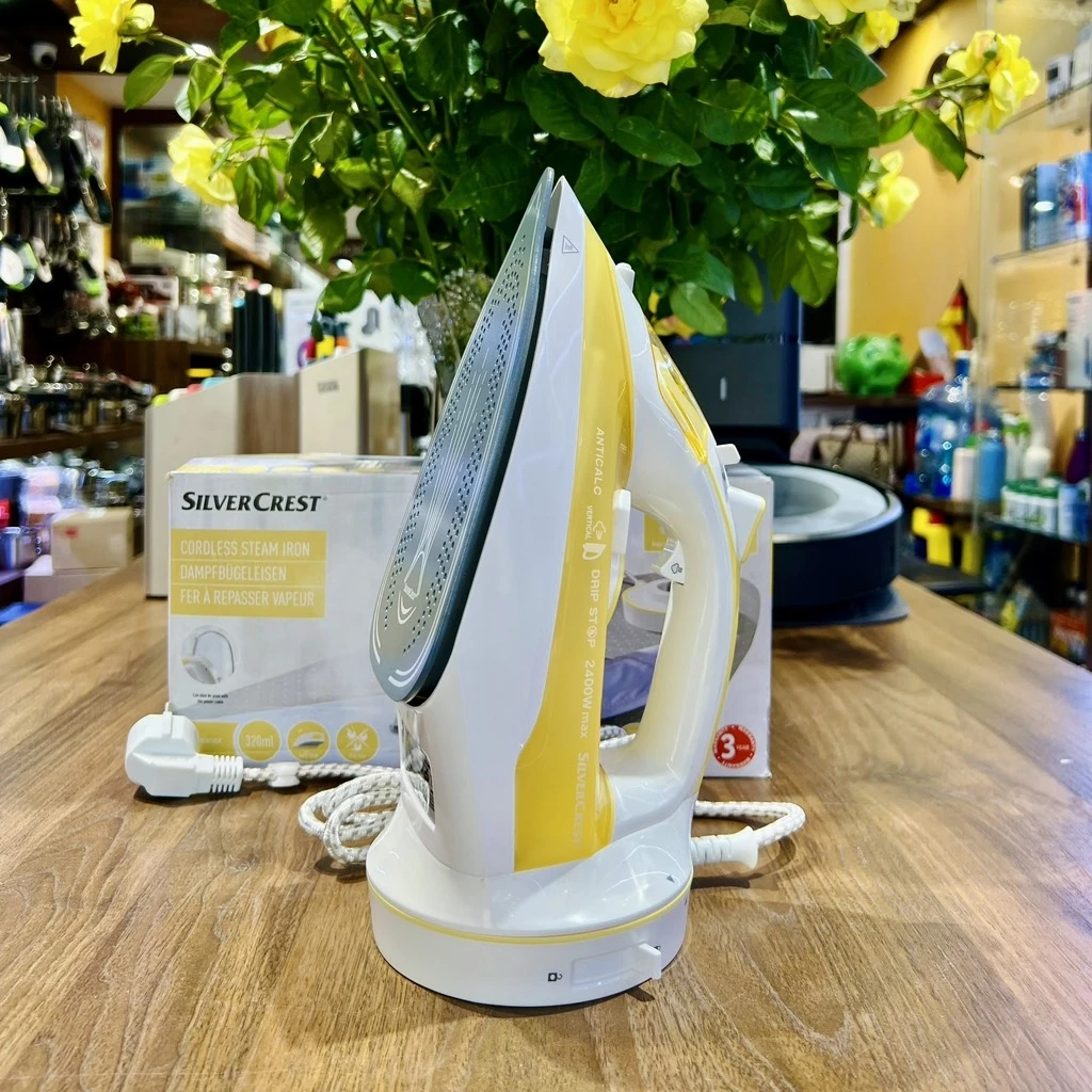 Bàn là không dây Silvercrest SDBK 2400 E1 2400W