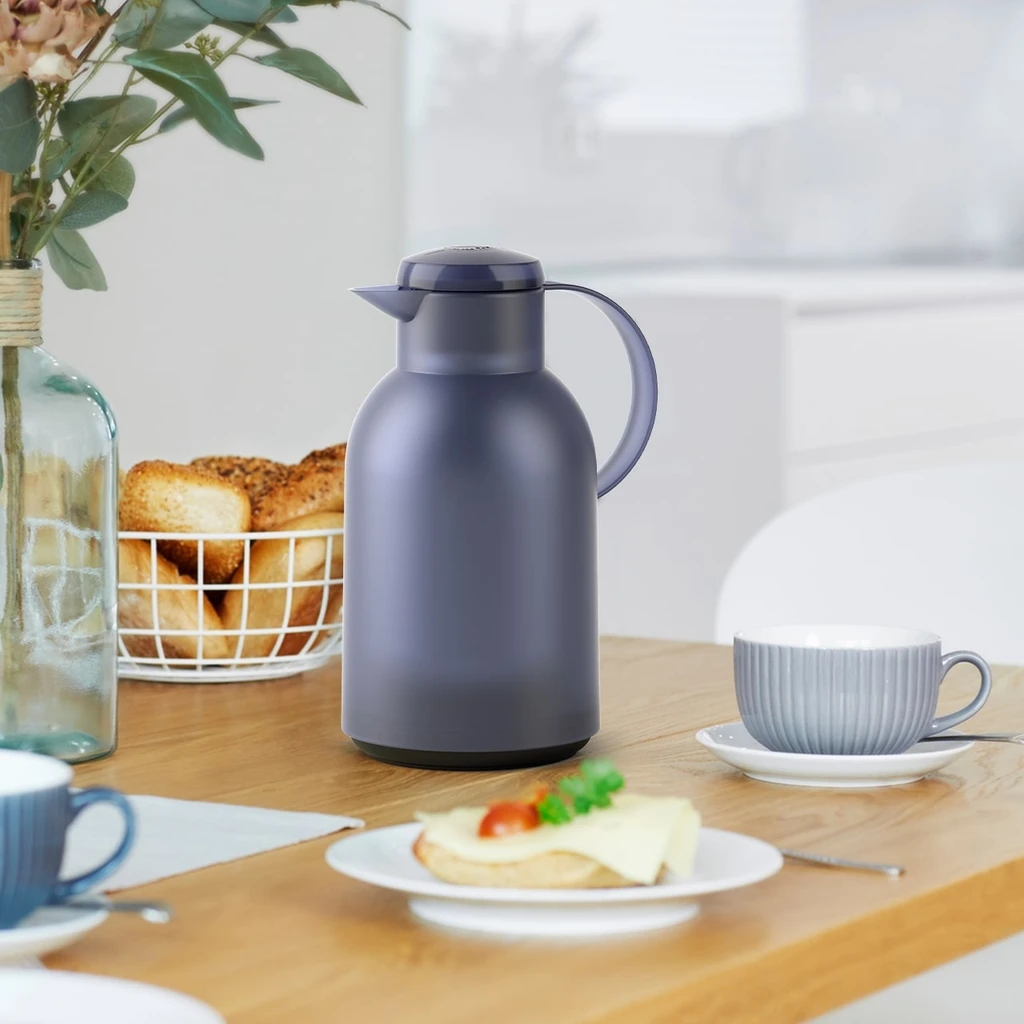 Bình giữ nhiệt Emsa Samba 1,5L màu xanh xám 3110600416