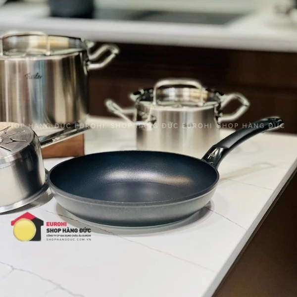 Bộ nồi Fissler Profi Collection Levital 5 món vung inox (chảo chống dính 26cm)