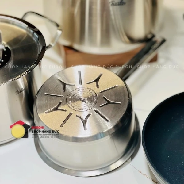 Bộ nồi Fissler Profi Collection Levital 5 món vung inox (chảo chống dính 26cm)