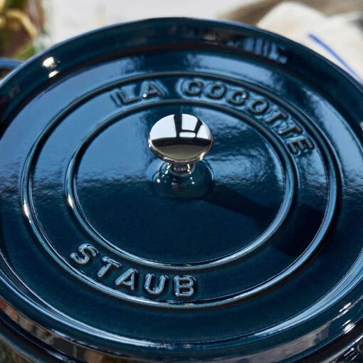 Nồi gang Staub xanh lamer size 20cm
