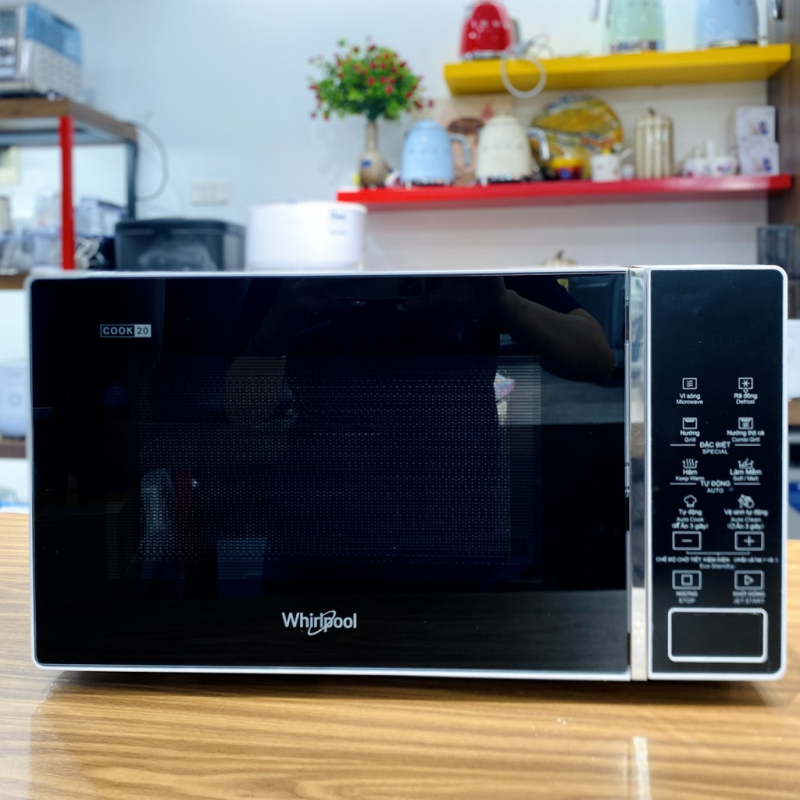 L&ograve; vi s&oacute;ng điện tử ki&ecirc;m nướng Whirlpool MWP203WV 20L