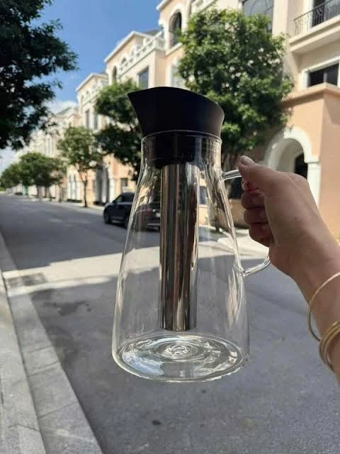 Bình thuỷ tinh lọc cafe/trà Kela 1840ml
