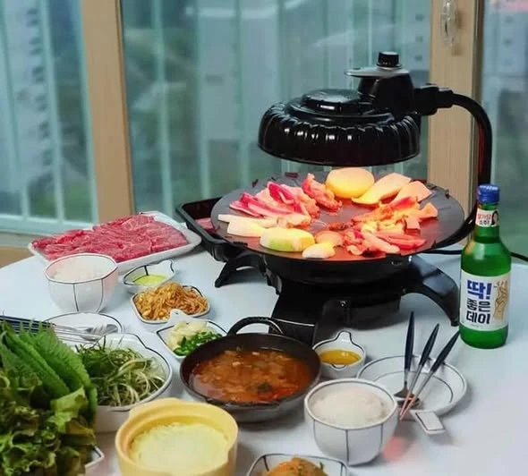 Bếp nướng hút khói Zaigle Super kèm 3 phên nướng (Đỏ )