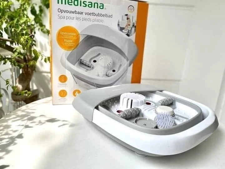 Bồn massage ngâm chân gấp gọn Medisana FS886
