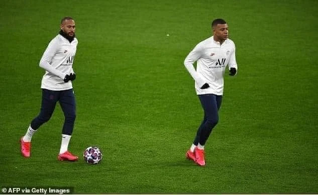 Bóng Adidas 2023 UEFA Champions League