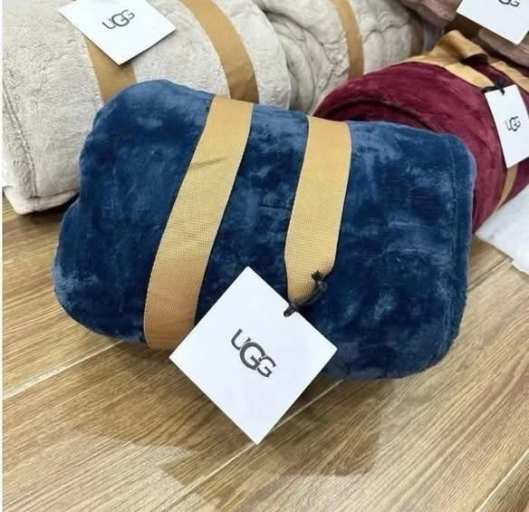 CHĂN LÔNG THỎ ÚC UGG SIZE LỚN 234x249cm - 2,2kg (còn màu số 1)