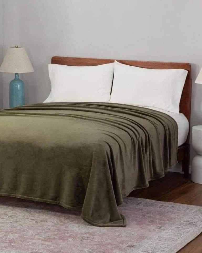 Chăn LuxeLoft Size Lớn - Size Queen: 234x249cm (2kg) (Còn màu số 12)