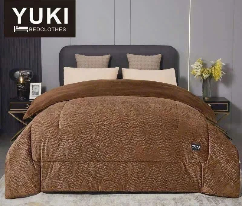 Chăn Yuki Royal 2,0m x 2,3m, 4,5kg (hết số 2, 5, 9, 3)