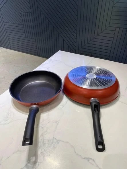 Chảo chống dính FISSLER Cenit 28cm màu đỏ