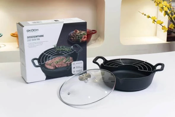   	 CHẢO GANG MỎ QUẠ GKOCH 24CM