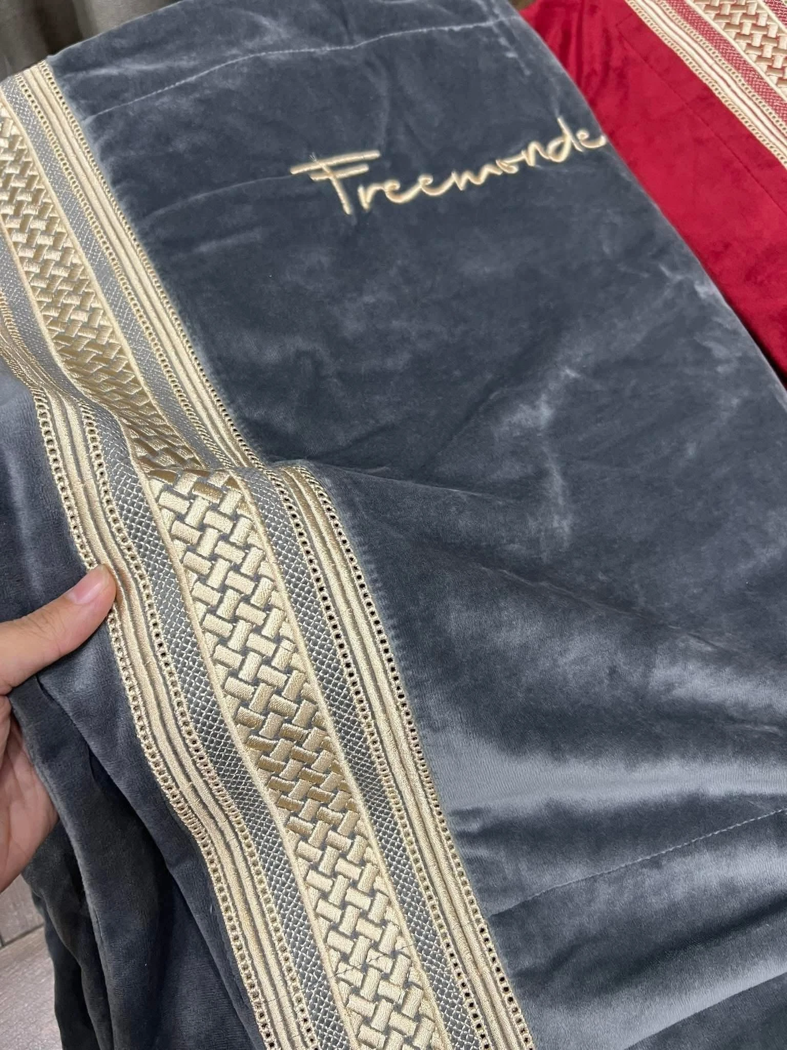 FREEMONDE - Bộ sưu tập chăn ga gối (gồm 5 món) (hết số 5)