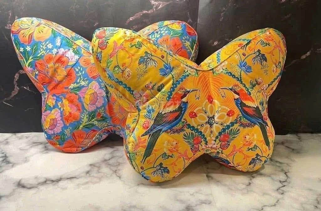 GỐI TỰA BUTTERFLY MAGRACE