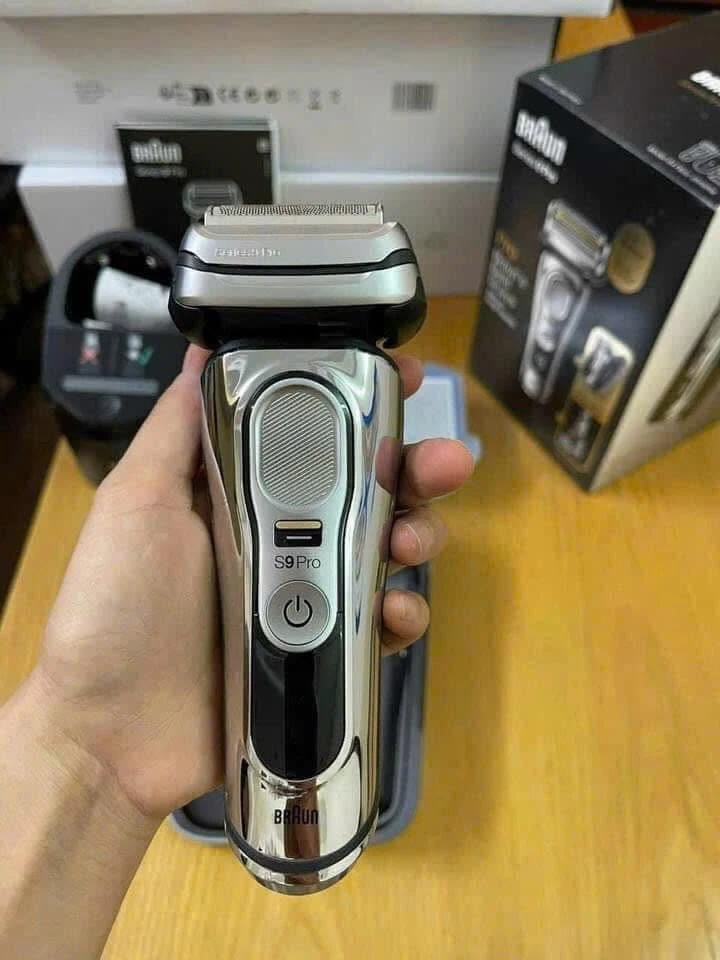 MÁY CẠO RÂU BRAUN SERIES 9 PRO 9476CC