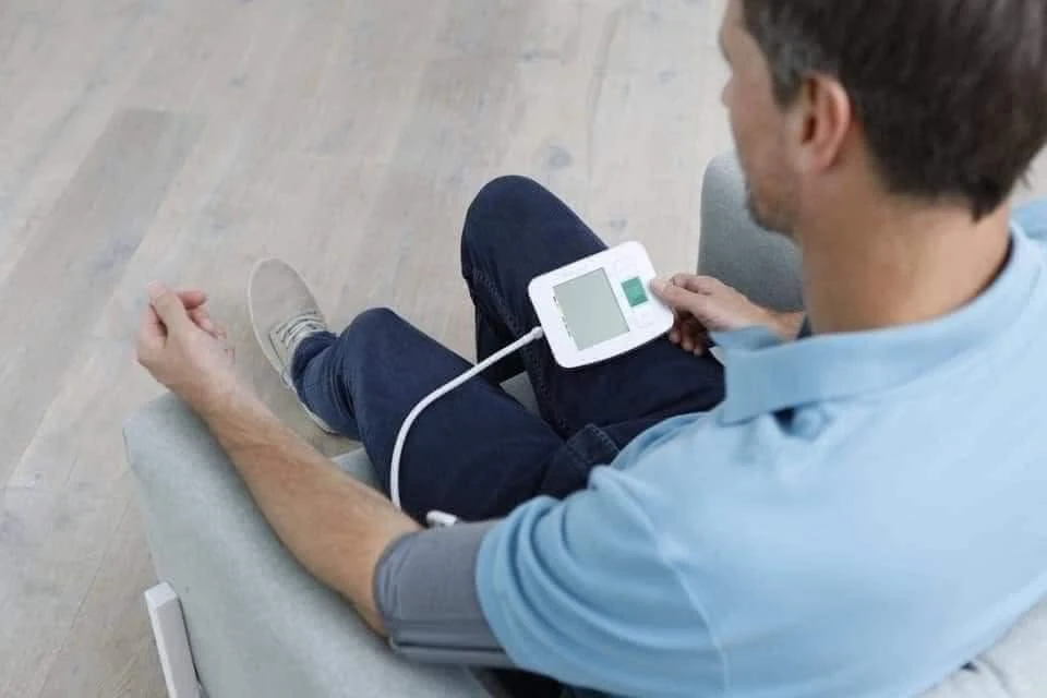 MÁY ĐO HUYẾT ÁP MEDISANA BU512 TỰ ĐỘNG
