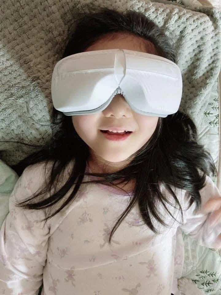 Máy massage mắt Duplex (còn màu trắng)