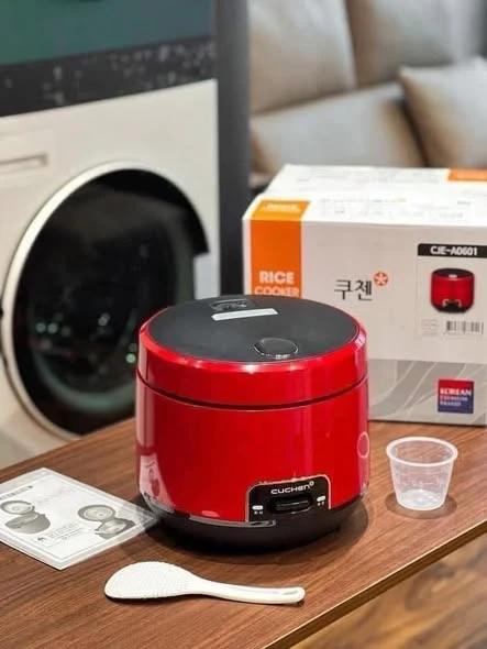Nồi cơm cơ Cuchen CJE-A0601 1,08L đỏ 