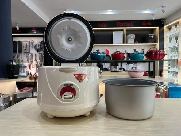 NỒI CƠM CƠ CUCKOO 1,8 lít CR-1021 (màu trắng)