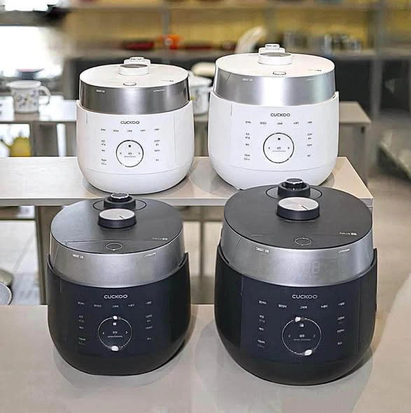 Nồi cơm điện Cao tần CUCKOO CRP-LHTR1010FB 1,8L  (màu đen)