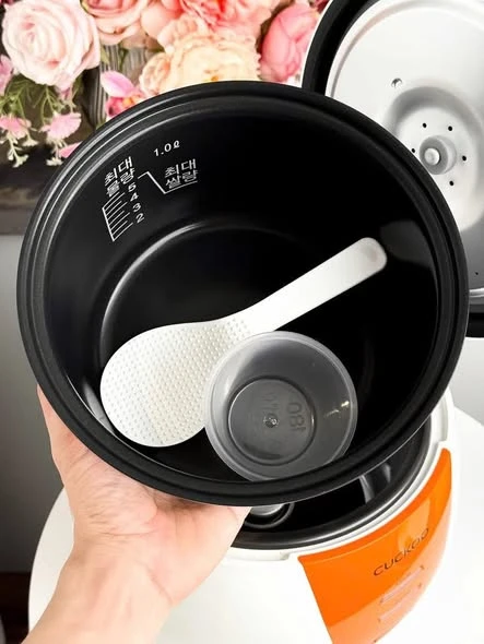 NỒI CƠM ĐIỆN CUCKOO CR-0661 dung tích 1l