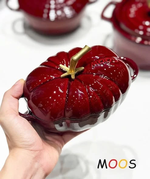 Nồi gang cà chua mini 16cm Moos (hết đỏ mận)
