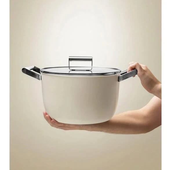 Nồi Smeg Casserole CKFC2411CRM 24cm, 4,7L - Màu kem
