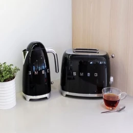 Máy nướng bánh mì SMEG TSF01BLEU - Màu Đen 
