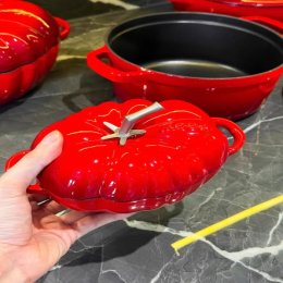 Nồi gang cà chua mini 16cm Moos (hết đỏ mận)