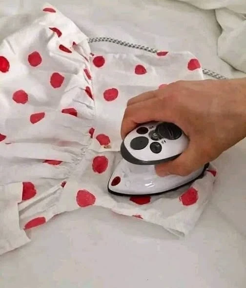 Bàn là mini Sichler trắng