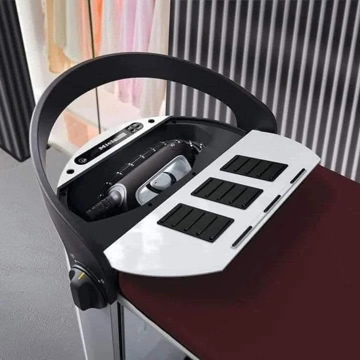 CẦU LÀ MIELE B 4847: TÍCH HỢP BÀN ỦI CẦM TAY