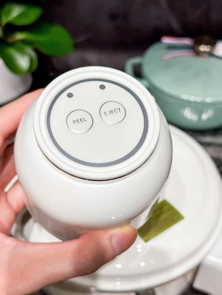 Máy bóc vỏ trái cây tự động