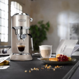 Máy pha cafe De’Longhi EC885 mới nhất