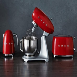MÁY TRỘN BỘT SMEG SMF02RDEU - MÀU ĐỎ